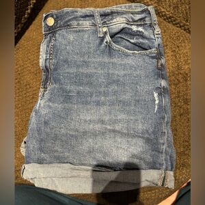Silver Jeans Classic Indigo Denim Shorts